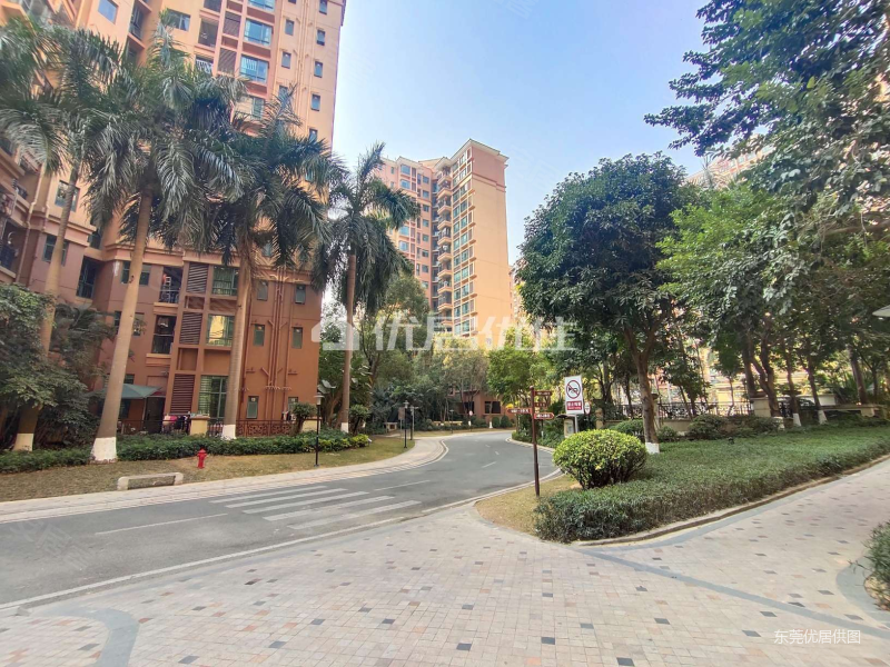 丰泰东海城堡3室2厅2卫97.71㎡南北165万