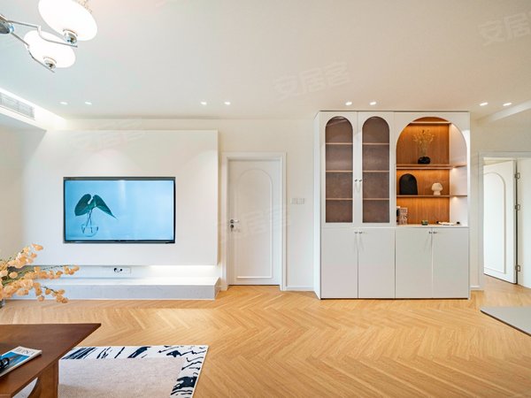 【多图】东淮海公寓,豫园租房,豫园地铁口!高区景观房!