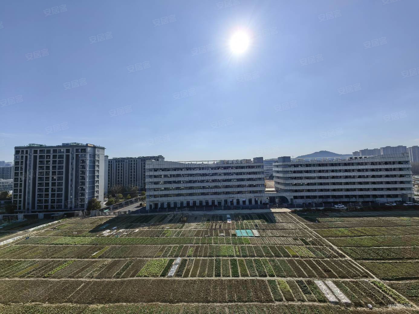 蓝城陶然里3室2厅2卫100.21㎡南450万