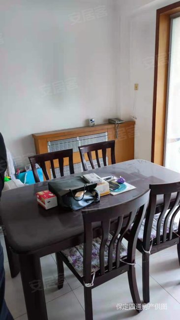 保百北国新秀瓷砖房四楼户型方正南北通透无遮挡自带公园随时看房