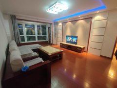 乌鲁木齐米东石化石化15区，1500包暖气物业费，精装，三室，干净整洁出租房源真实图片