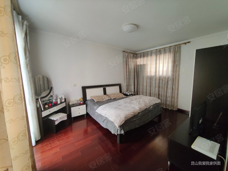 蓝岸晶舍御墅临峰