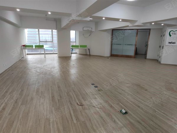 【多图】新荣大厦,沈阳站租房,沈阳站 太原街 新荣大厦 总经理室1