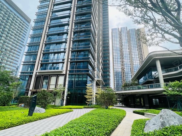 广州黄埔鱼珠保利鱼珠港(商住楼)租房免中界費(可注册公司)380方 一线