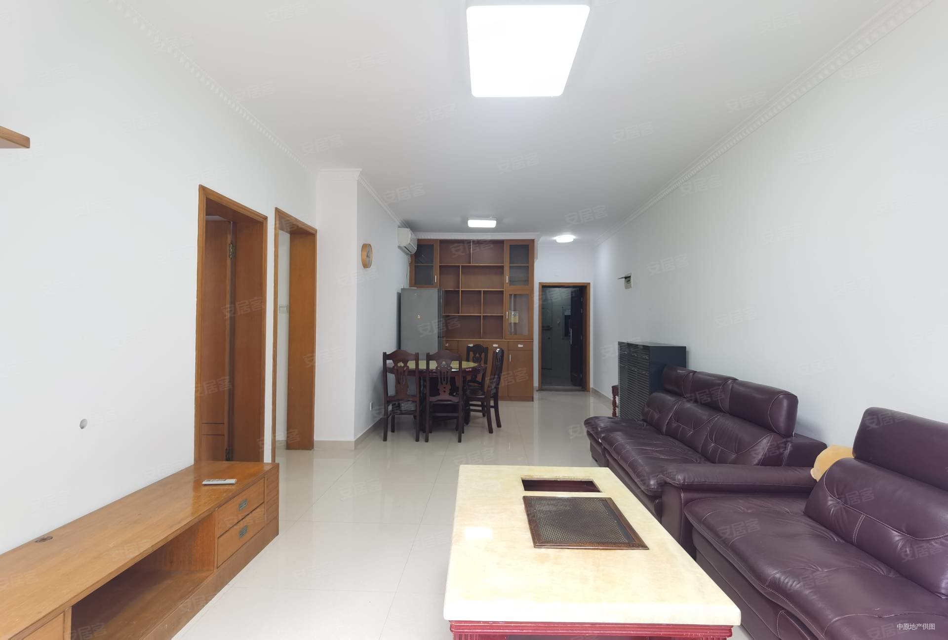 世纪春城(三期)3室2厅1卫96.65㎡东南380万