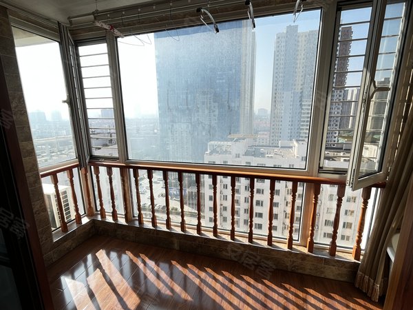 保定竞秀保定七中华海福星阁急租 市总工会 华海福星阁 跃层 复式