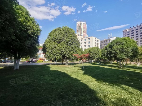 曲靖麒麟麒麟花园滇东佳园麒麟花园阿诗玛天桥旁滇东佳园家具齐全拎包