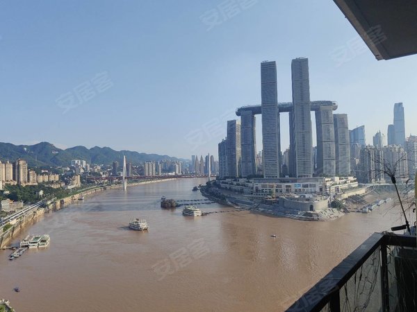 重庆南岸南滨路两江壹号不租民宿 一线江景房 两江壹号 精装两房 东南