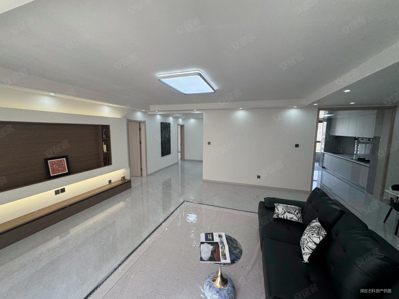 维多利亚夏郡4室2厅2卫162㎡南北115.8万