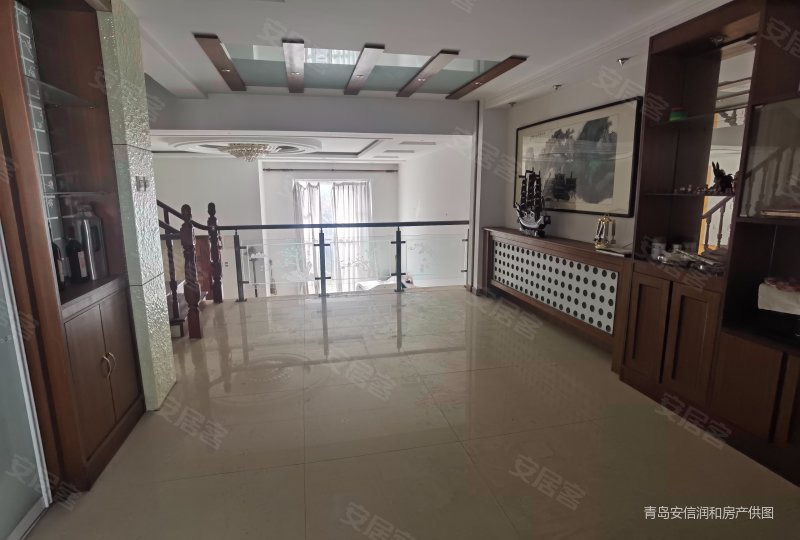 名都苑联排别墅带院子  带车库 带露台 看房随时