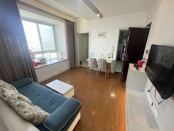 人民医院旁!清扬御庭精装一房,配套齐全,交通便利,近国金世金