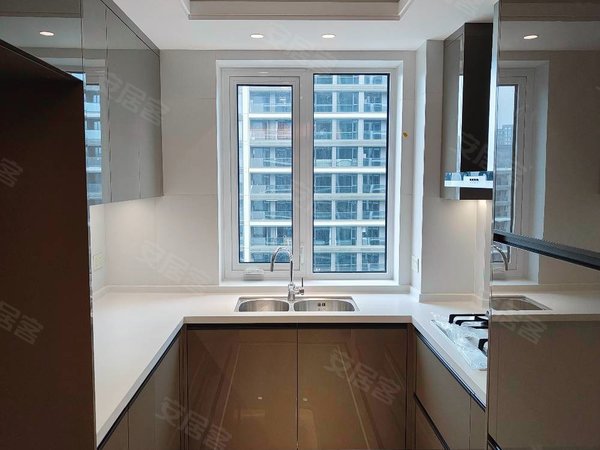 杭州临平临平理想臻品理想甄品  小区第二大户型  采光带墨镜  大4房