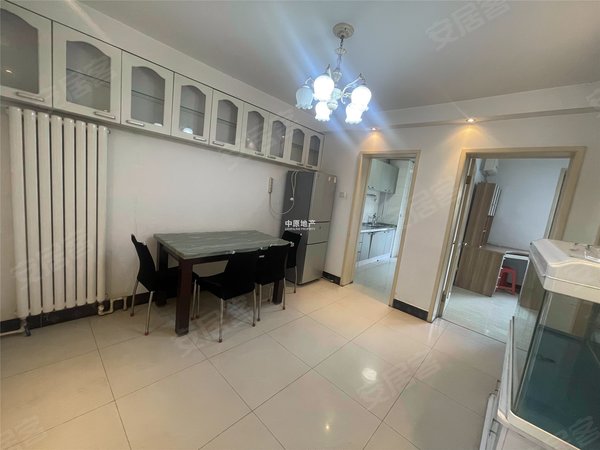 天津河东唐口金色家园(河东)低楼层南北通 看房方便出租房源真实图片