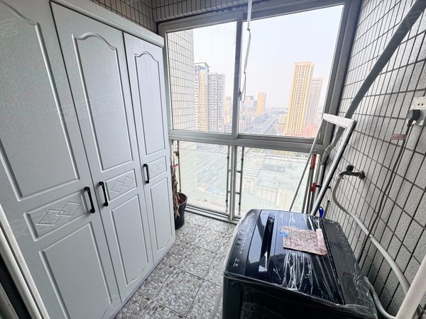 武汉洪山街道口鹏程国际精装2号线 街道口 鹏程国际 群光广场 银泰