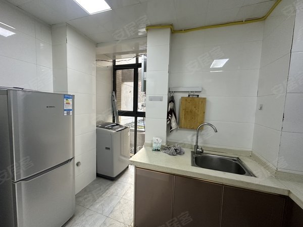 凉山西昌东部新城鑫海国际唐园 万达附近家具家电齐全拎包入住 随时看房 采光通风好出租房源真实图片