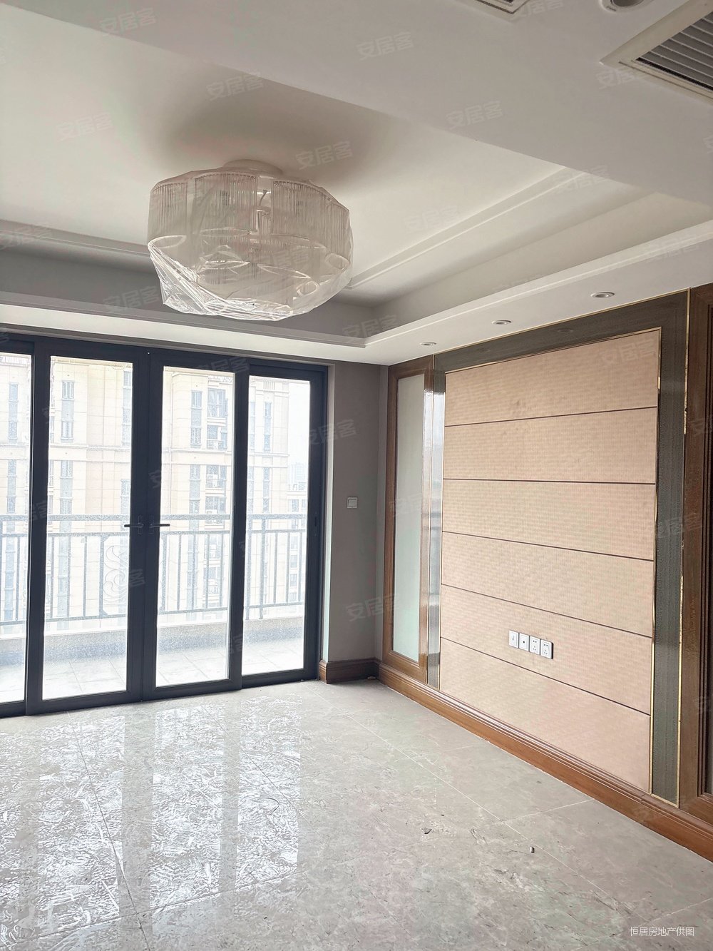 恒大御澜庭3室2厅1卫100.61㎡南北188万