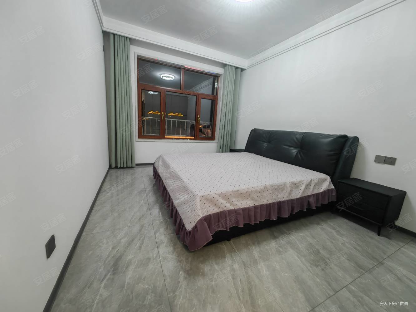 世纪嘉园3室2厅2卫141㎡南北94.8万