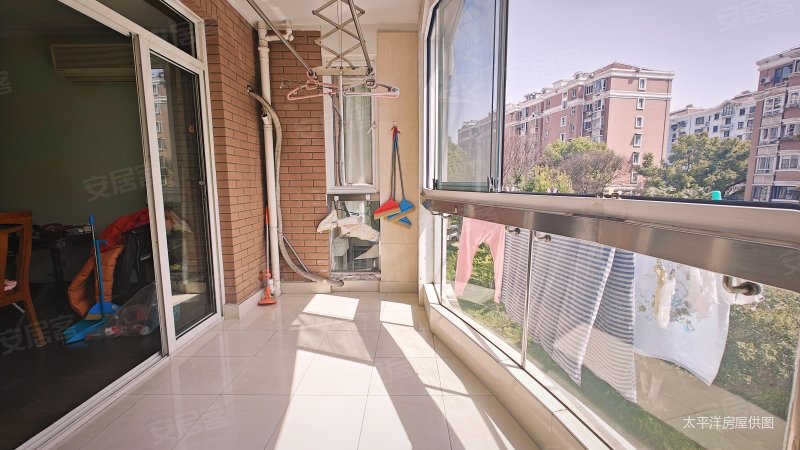 建德花园玫瑰苑(公寓住宅)二手房,680万,2室2厅,1卫,96平米-上海安