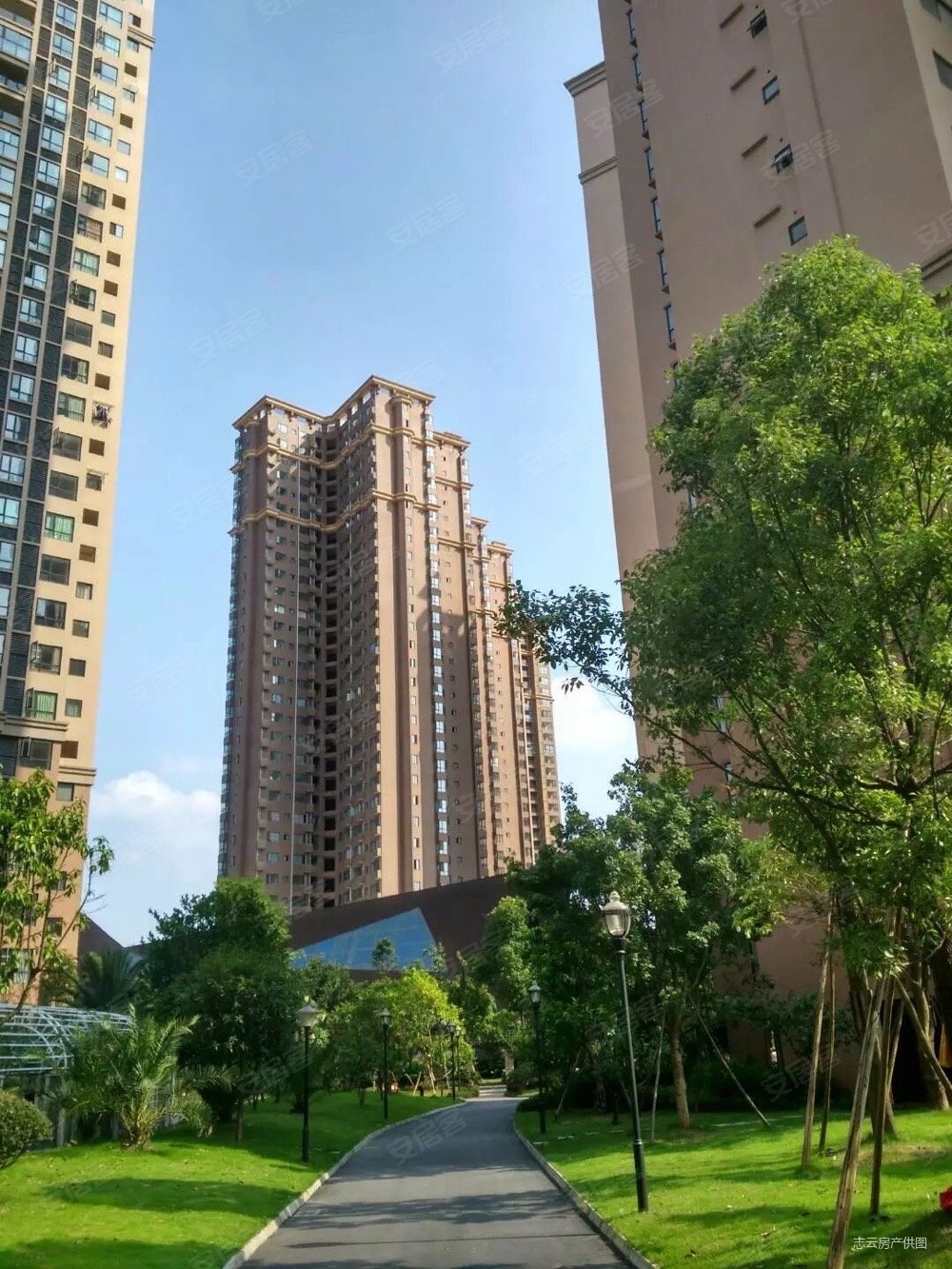 成都房产网>成都二手房>天府新区二手房>麓山二手房>洛森堡映山>