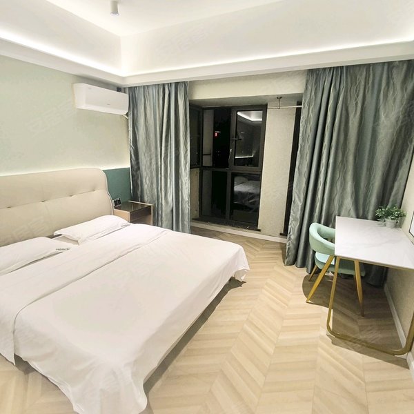 整租｜经开万达广场~体育中心 东风公司~可短租~押一付一