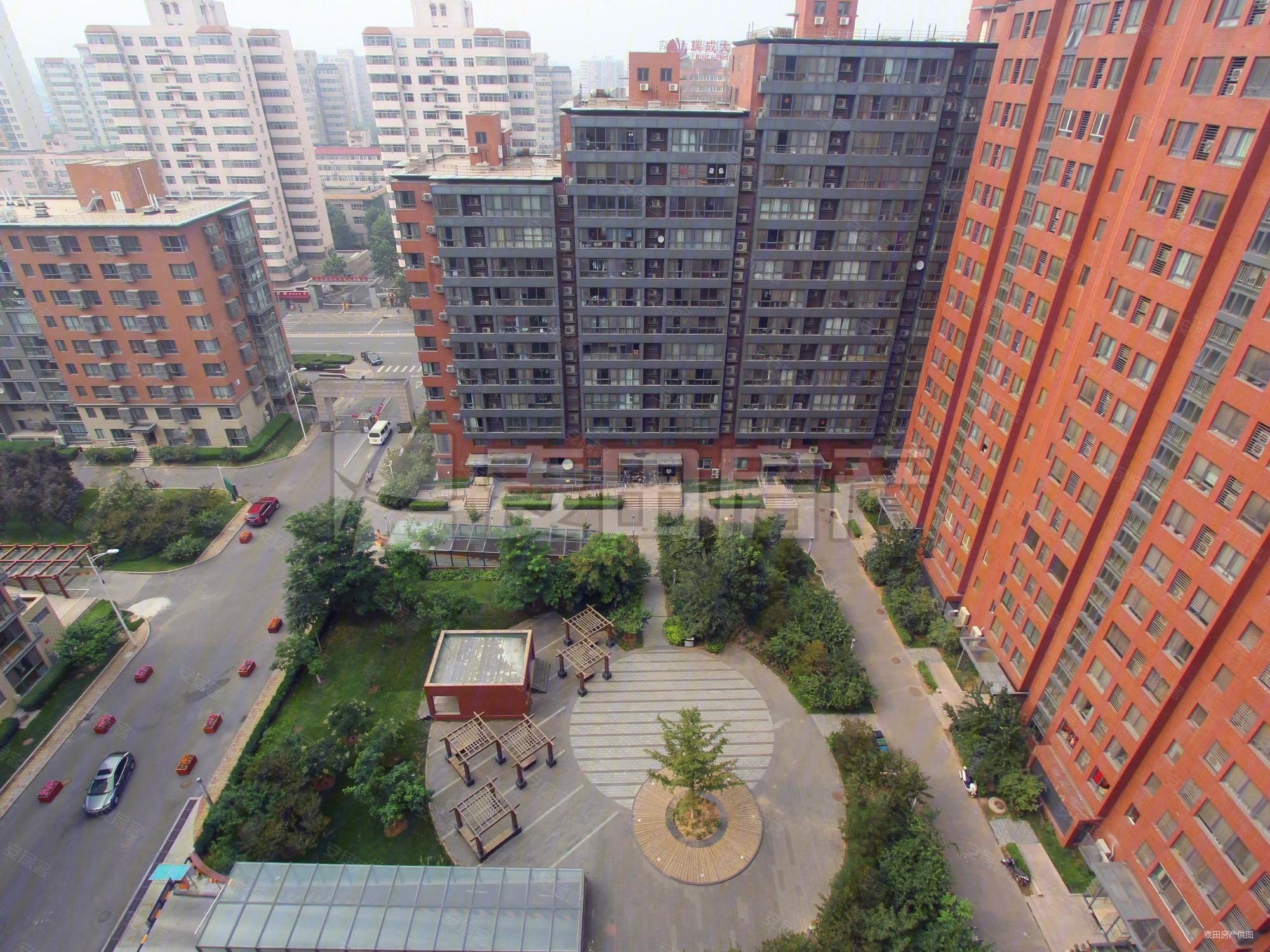 紫金长安4室2厅3卫198㎡南北3000万