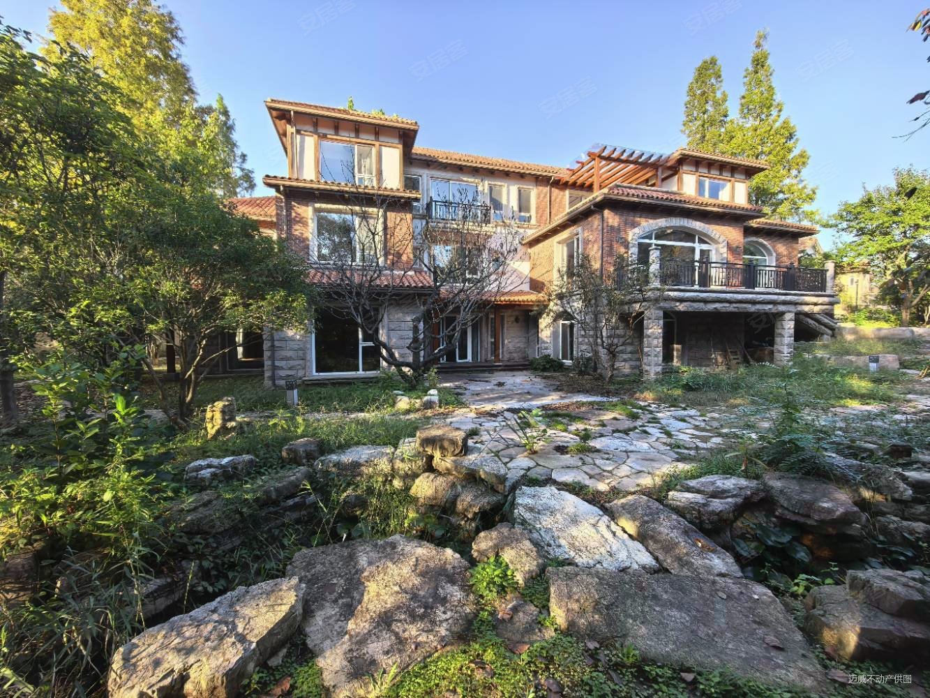 海信温泉王朝(海信千亩园)5室4厅5卫390.1㎡南北1050万