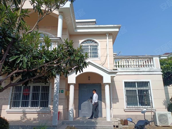 上海嘉定南翔静安花苑(嘉定)陈翔地铁站旁500米,独栋别墅整租,办公