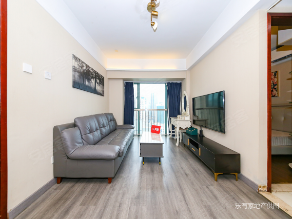 罗湖口岸置地逸轩正规一房一厅,可租6000,价格可谈