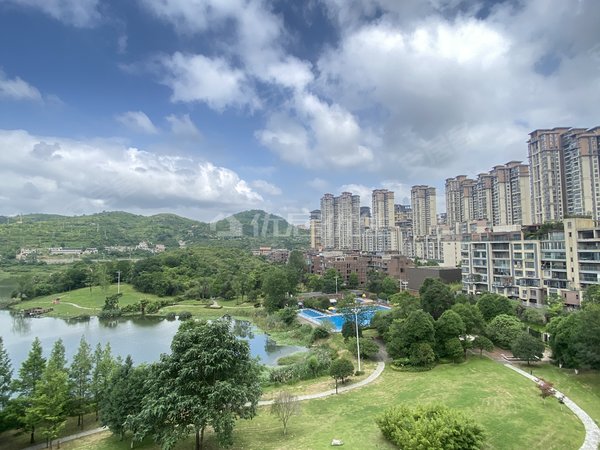 贵阳花溪花溪公园龙湖景粼天著望川精装三房二厅两卫出租 房开精装