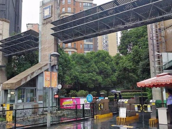 【多图】好世鹿鸣苑,莘庄南广场租房,新上!超大横厅!带产权车位!