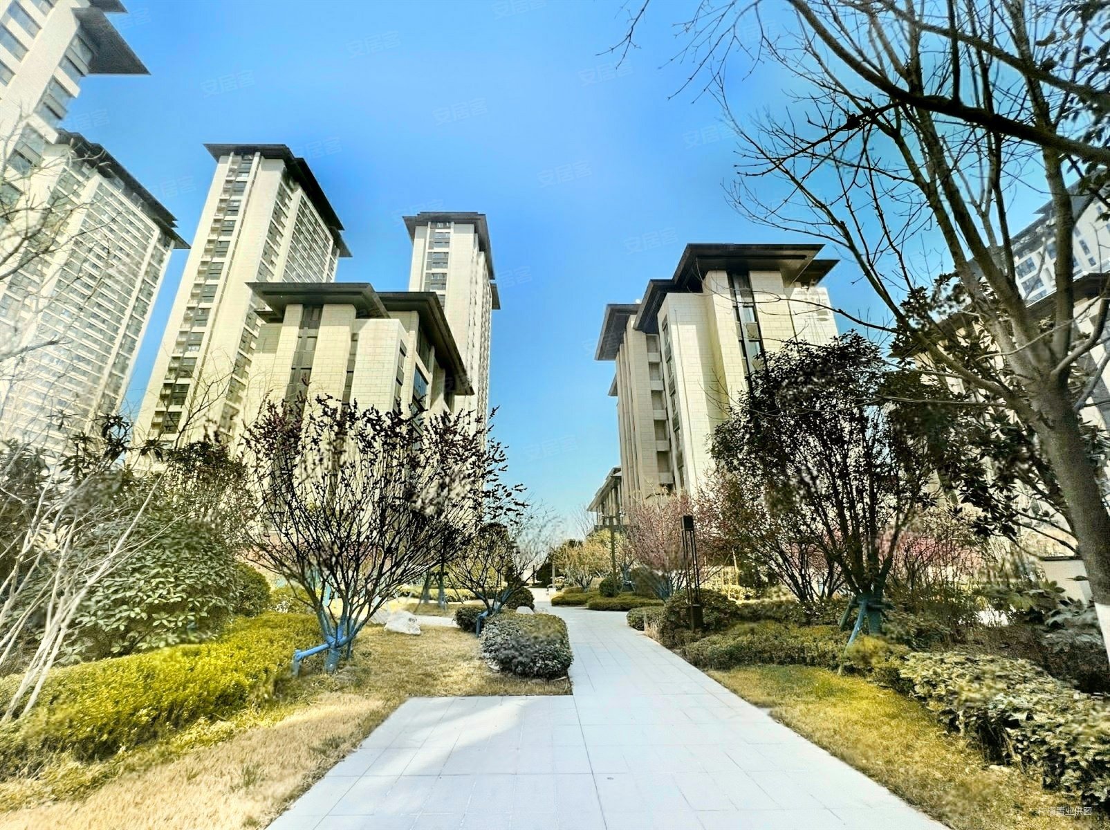 店长力荐2号线地铁口白桦林溪小三室景观楼层随时看房