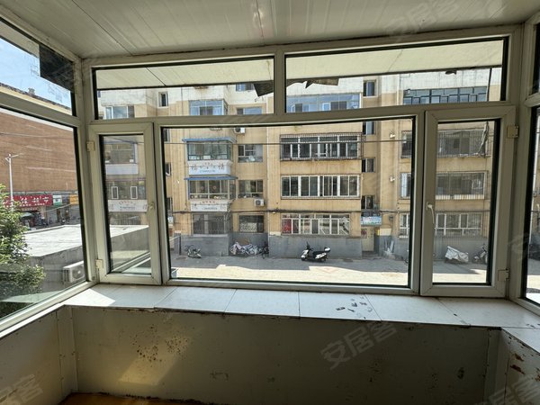 包头东河人民公园三电住宅小区三电住宅小区 2室1厅1卫 南北通透 57平 精装修出租房源真实图片