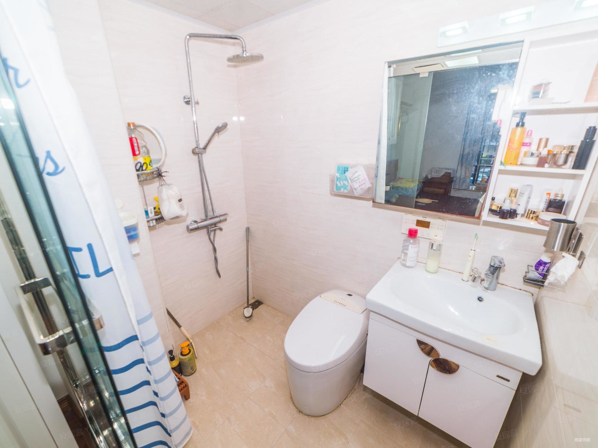 前海花园3室2厅2卫92.8㎡南600万