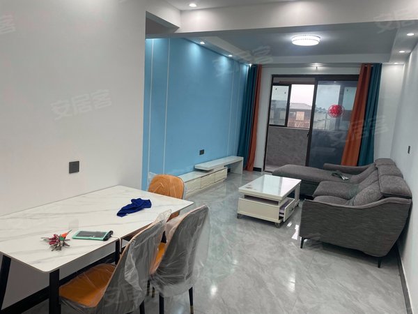 嘉兴海盐滨海新城鸿宸逸庭两室一厅出租,无中介,随时可以看房出租房源