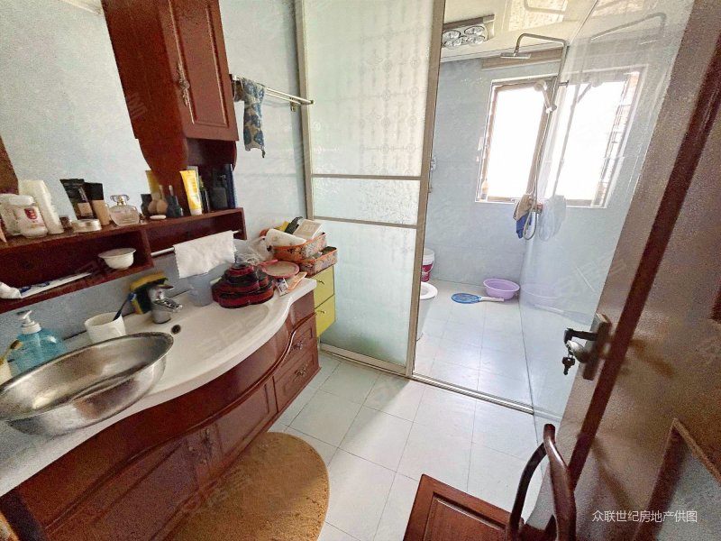 急售好房 业主置换 诚心出售此房 精装三房 自住保养好,四季花园(常熟