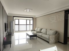 龙口东海官道街东海湾129平豪华装修,三室两厅两卫,全明户型,拎包入住出租房源真实图片