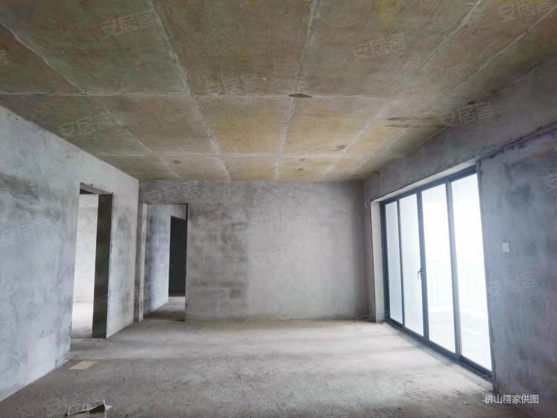美的御海东郡3室2厅2卫138.51㎡南135万