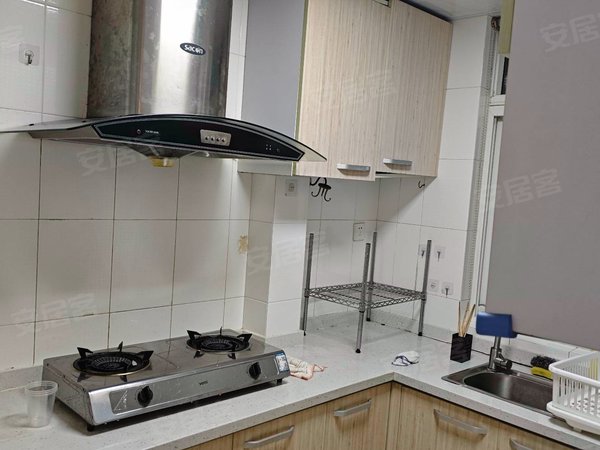 上海杨浦中原世和园精装修电梯两房,户型好,看房有钥匙出租房源真实