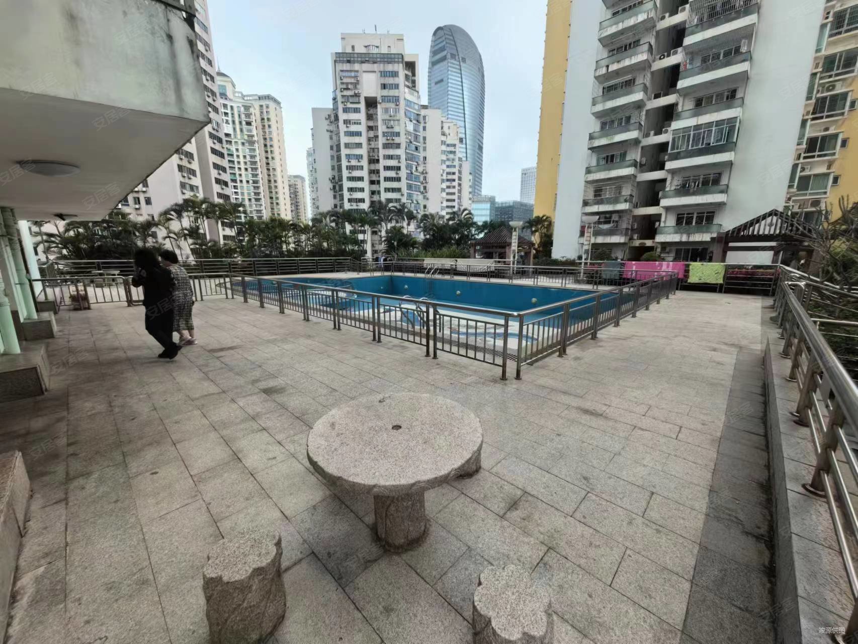 世贸中心 富丽花园 三房两卫 满五   业主诚心出售