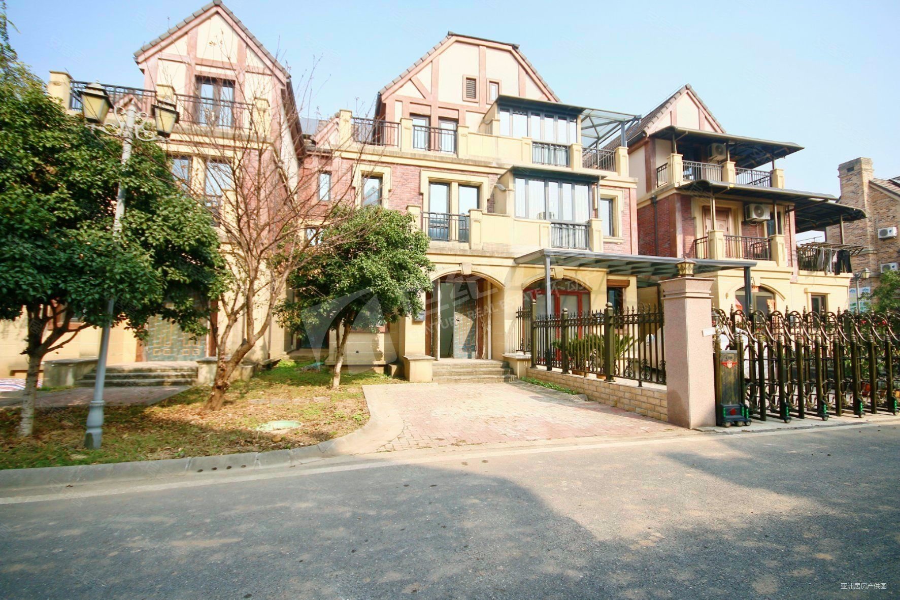 162万可售绿地城带花园送车位品质别墅随时看房