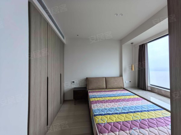 海宁长安镇农发区绿城华景川之江明月绿城华景川之江明月 阳光充足 精装修 3室2厅2卫出租房源真实图片