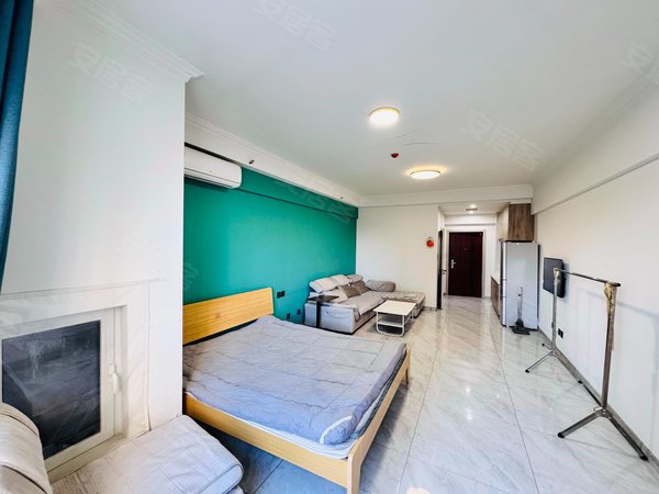 大连开发区万达广场万达广场(金州)万达广场 精装修一室大户型可押一付一家具家电齐全近比优特超市出租房源真实图片