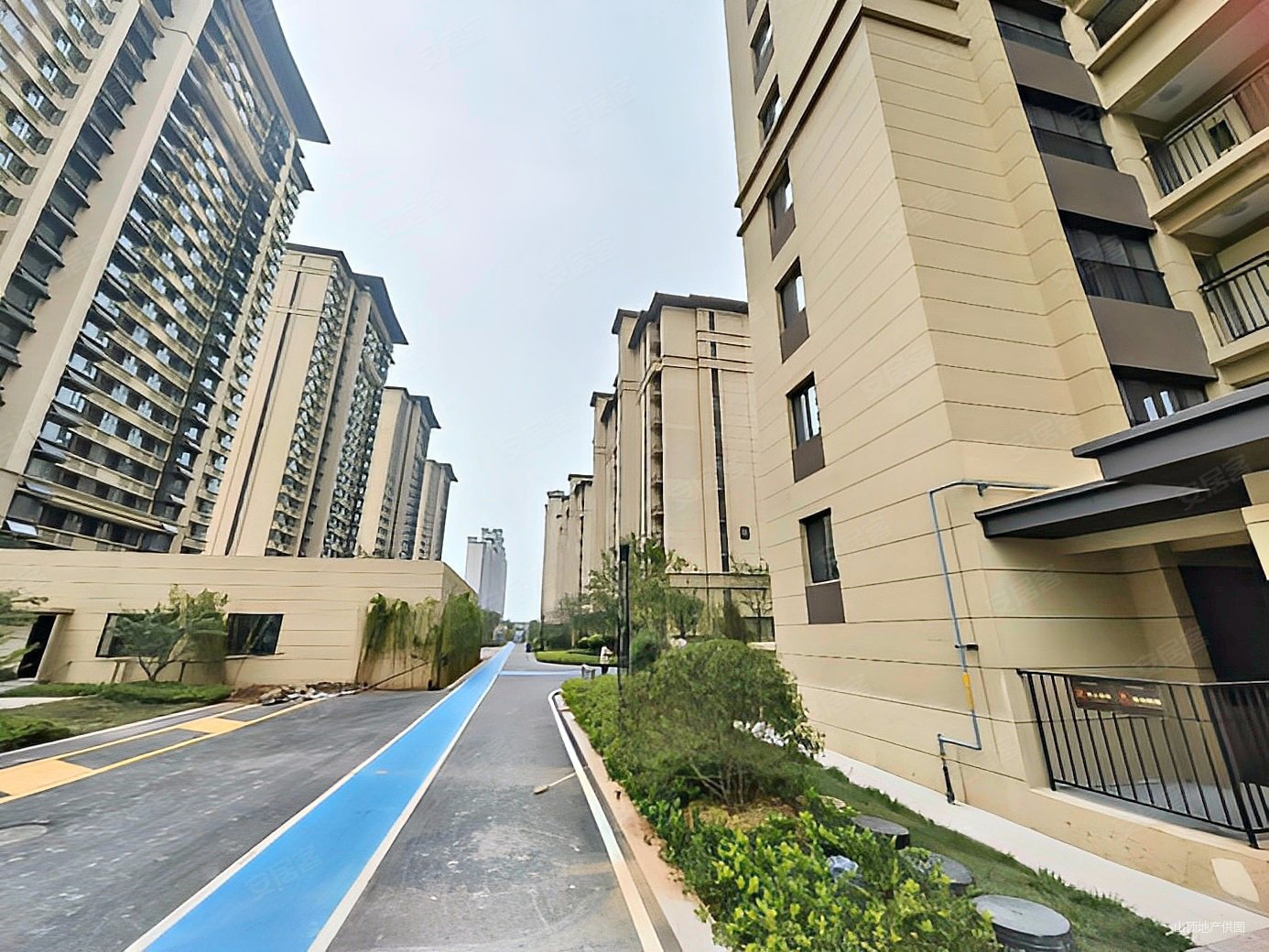 东城俪景3室2厅2卫110.16㎡南北90万