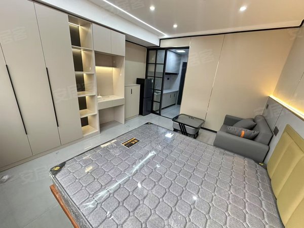 金华东阳东阳江北西范小区山口小区 西范小区附近单间 一室一厅 都有随时看房出租房源真实图片