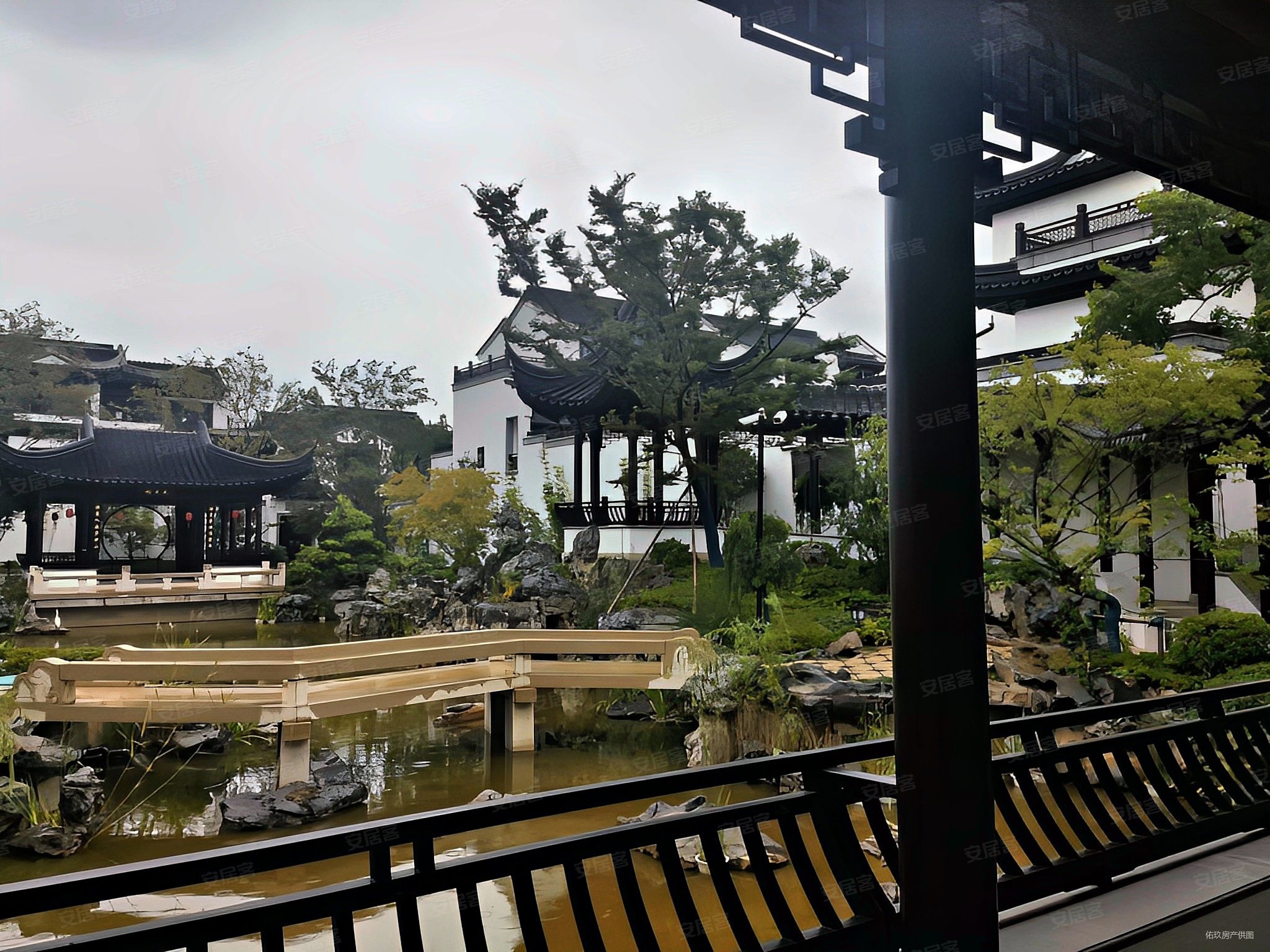 融创敔山桃源4室3厅3卫220㎡南北1200万