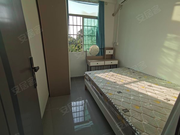 广州天河柯木塱柯木塱新村西街自建房6 号线柯木塱 阳台两房一厅 采光通风 安静舒适 家电齐全出租房源真实图片