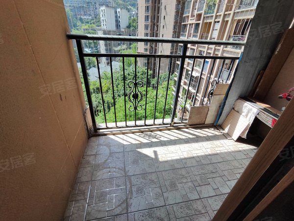 重庆沙坪坝沙滨路华宇金沙时代南苑肿瘤医院旁 金沙时代 精装两室1600