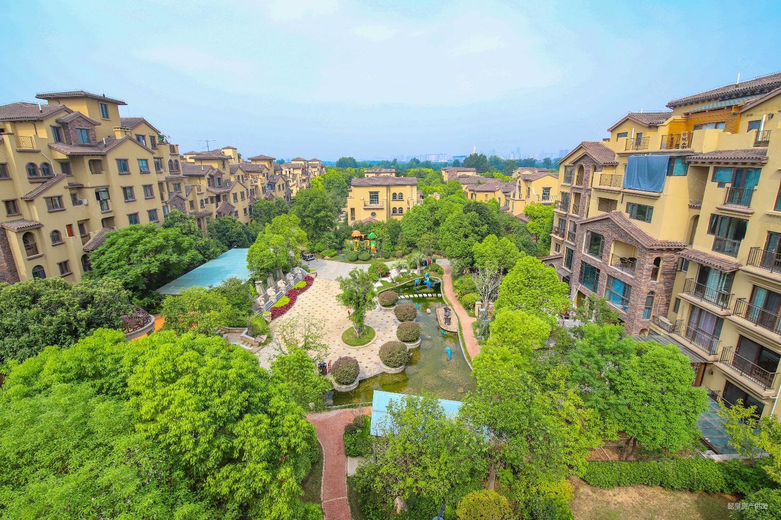 洛阳房产网>洛阳二手房>洛龙二手房>龙门石窟二手房>香醍河畔(别墅)>