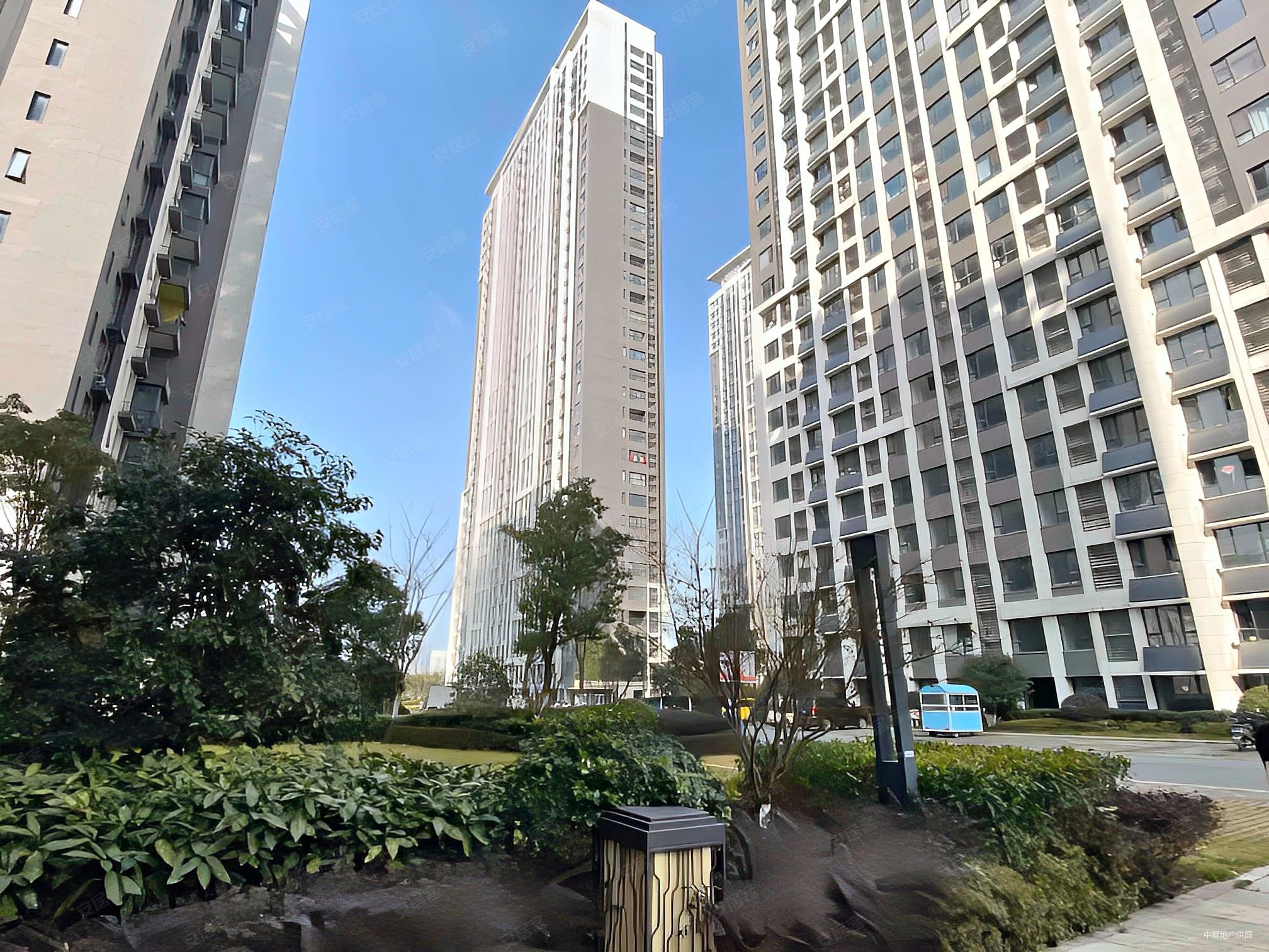 当代未来城(少荃湖名苑)4室2厅2卫142.87㎡南北185万