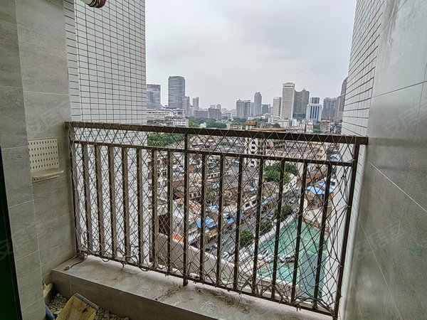 广州海珠江南大道中富基广场富基广场b区 3房2厅 精装修 有家电 楼下